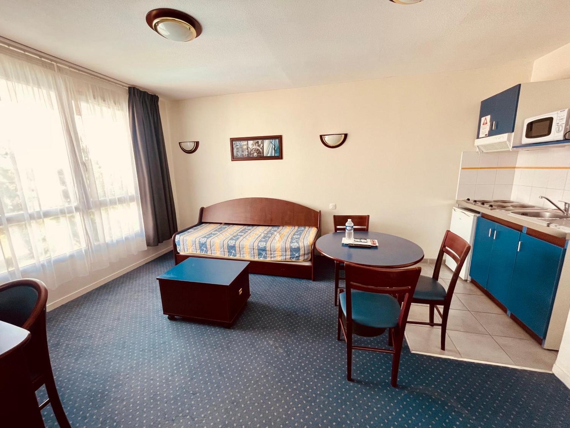 Comfort Aparthotel קרקסון מראה חיצוני תמונה